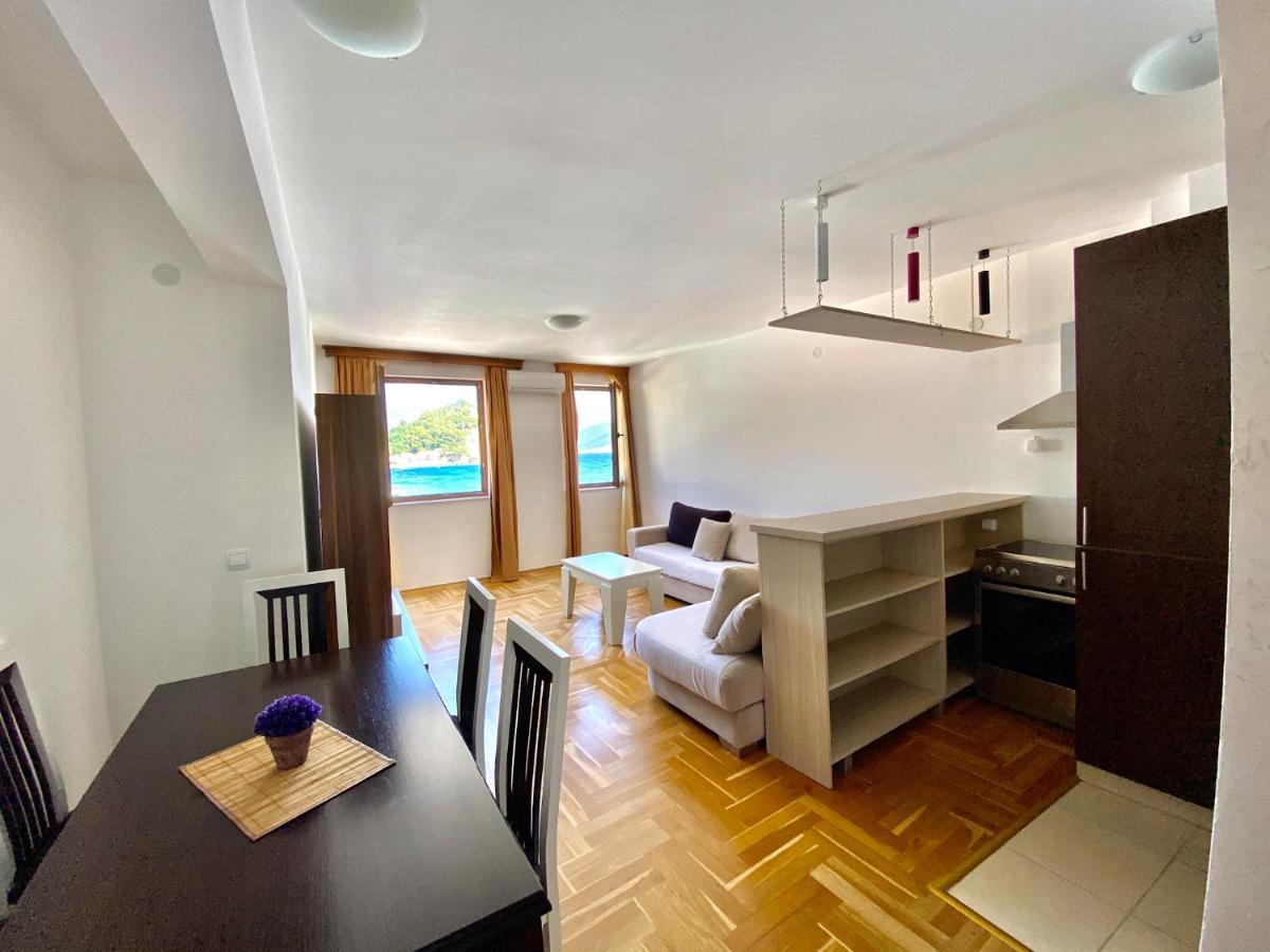 Apartments First Line Petrovac Екстериор снимка