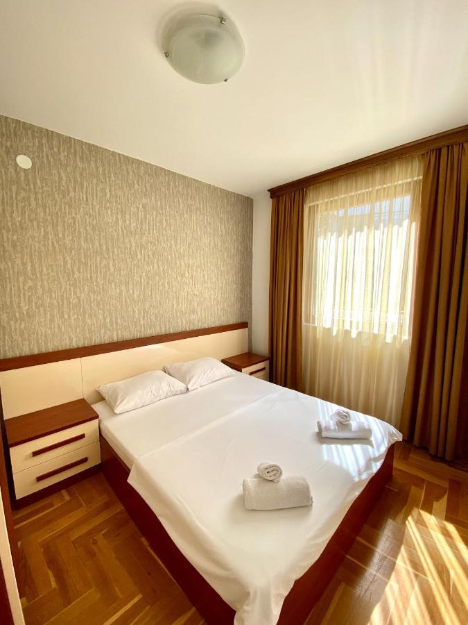 Apartments First Line Petrovac Екстериор снимка
