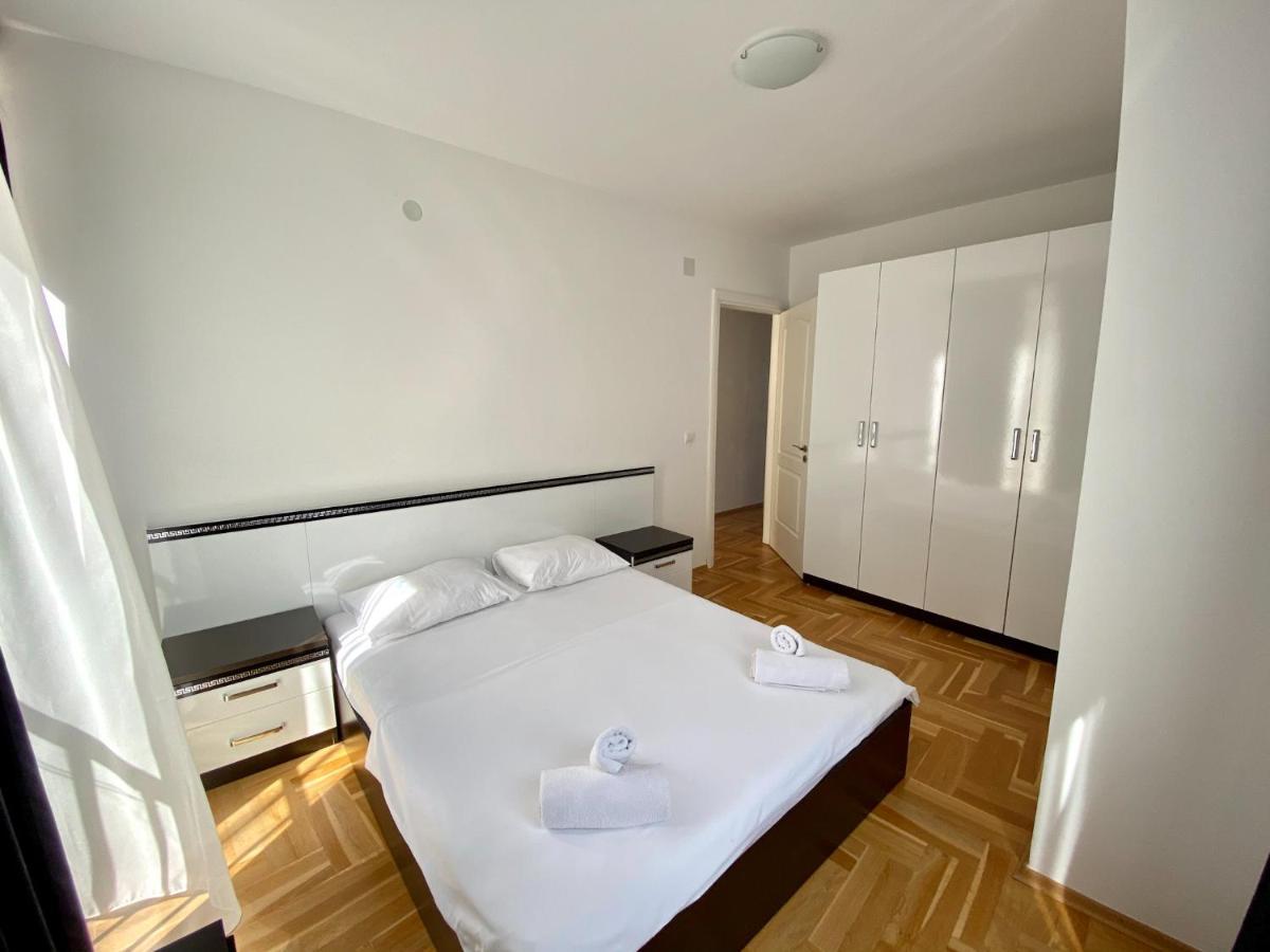 Apartments First Line Petrovac Екстериор снимка
