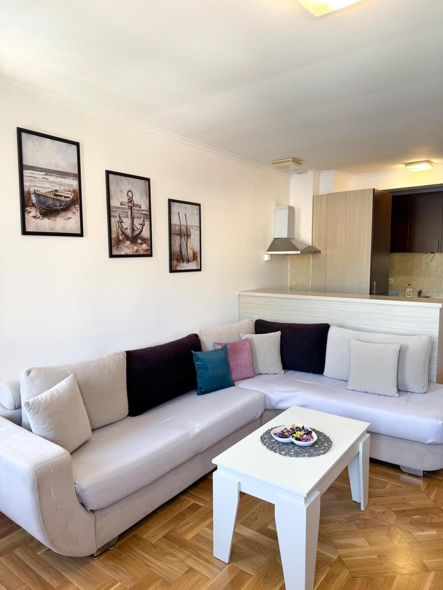 Apartments First Line Petrovac Екстериор снимка